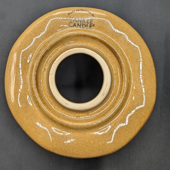 Yankee Candle Ceramic Tan & Brown Leaves Fall Autumn Small Candle Topper - Picture 5 of 9